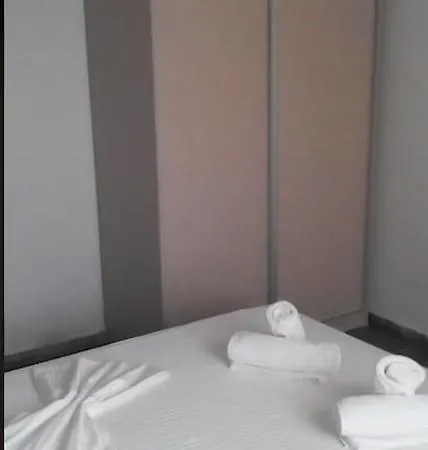 Filoxenia Apartment *